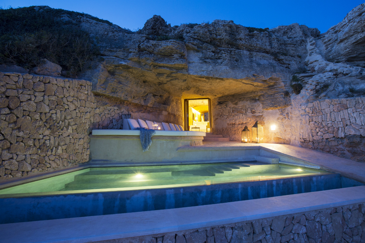 decordemon Cap Rocat, Luxury ROCK